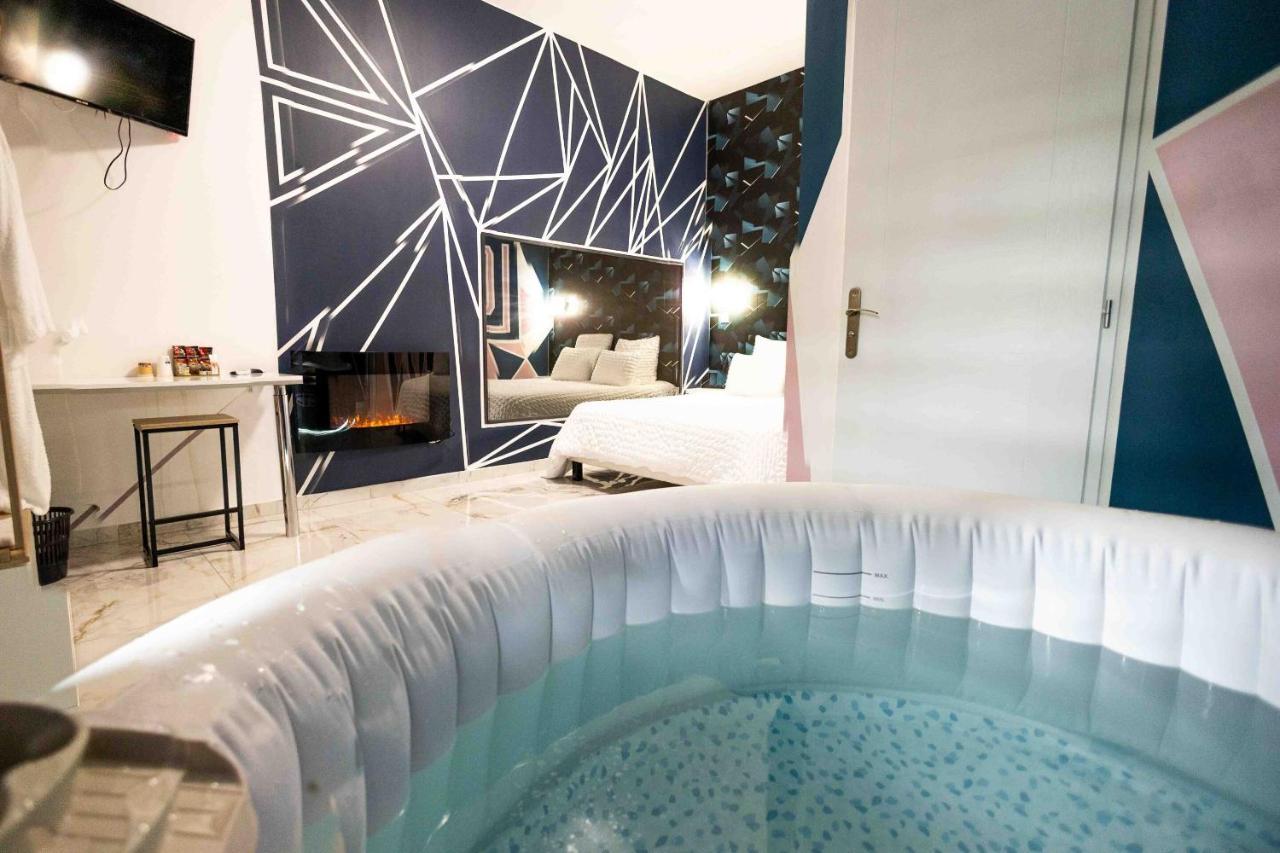 Hotel Center Saint-Quentin Centre Gare Екстериор снимка